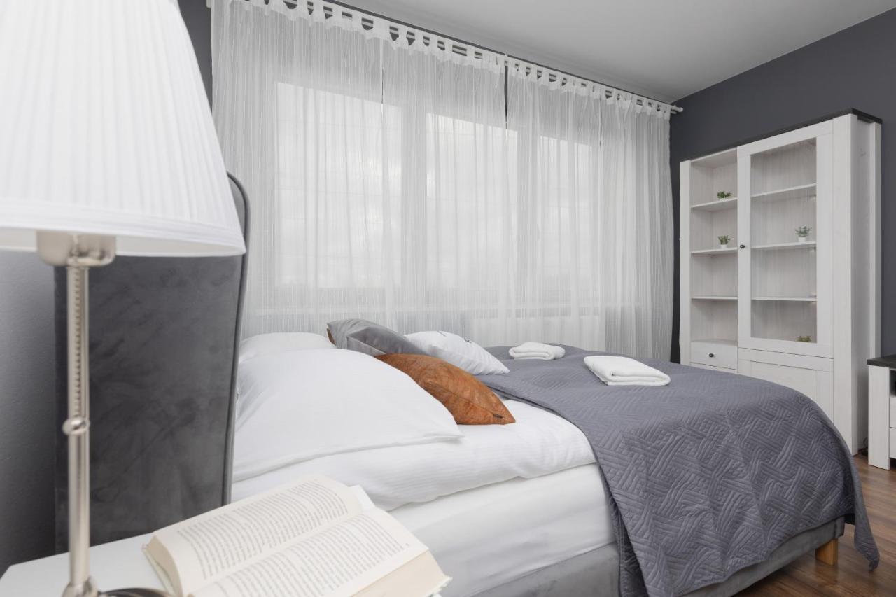 Comfy & Trendy Studio Apartment Warsaw Wola By Noclegi Renters Exterior foto